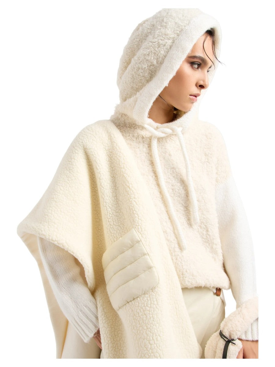 Maglione con cappuccio in tessuto effetto teddy e misto alpaca Capsule Chalet-Emporio Armani-Maglieria-Vittorio Citro Boutique